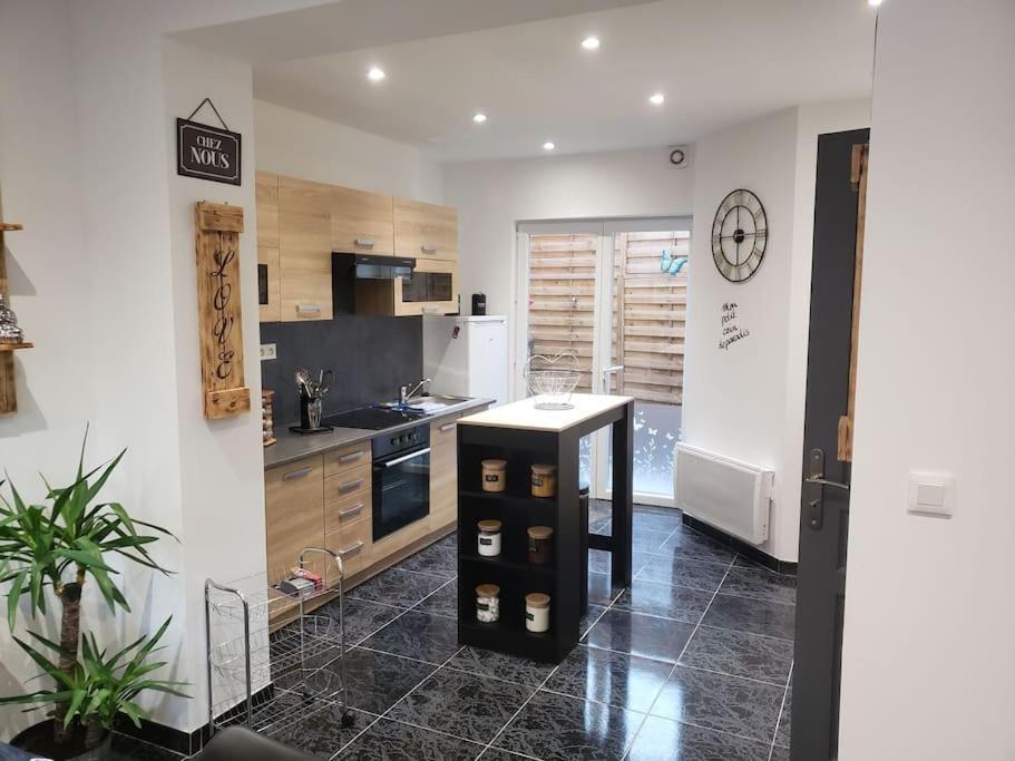 Maison Chez Fredo Calais Eksteriør bilde